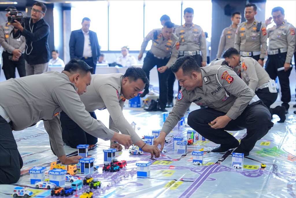 Optimalkan Jalur Mudik dan Wisata, Polda Jabar Gelar Simulasi Tactical Floor Game Operasi Ketupat 2026