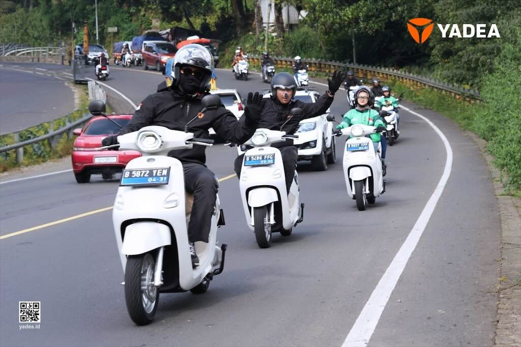 Tembus 150 Km Sekali Cas! Yadea OSTA P dan VELAX U Taklukkan Jalur Bandung-Bogor