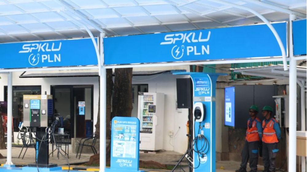 Resmikan SPKLU Center Baru, Wali Kota Bekasi Ajak Warga Beralih ke Kendaraan Listrik