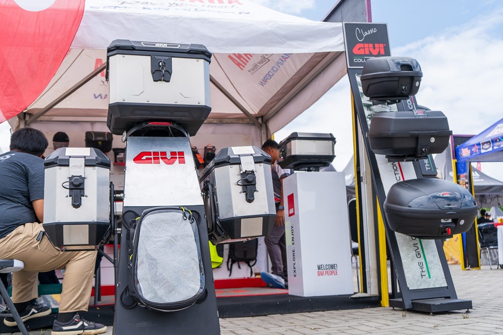 GIVI Indonesia Hadir di Puncak Perayaan 1 Dekade MAXI Day 2025 Jawa Barat
