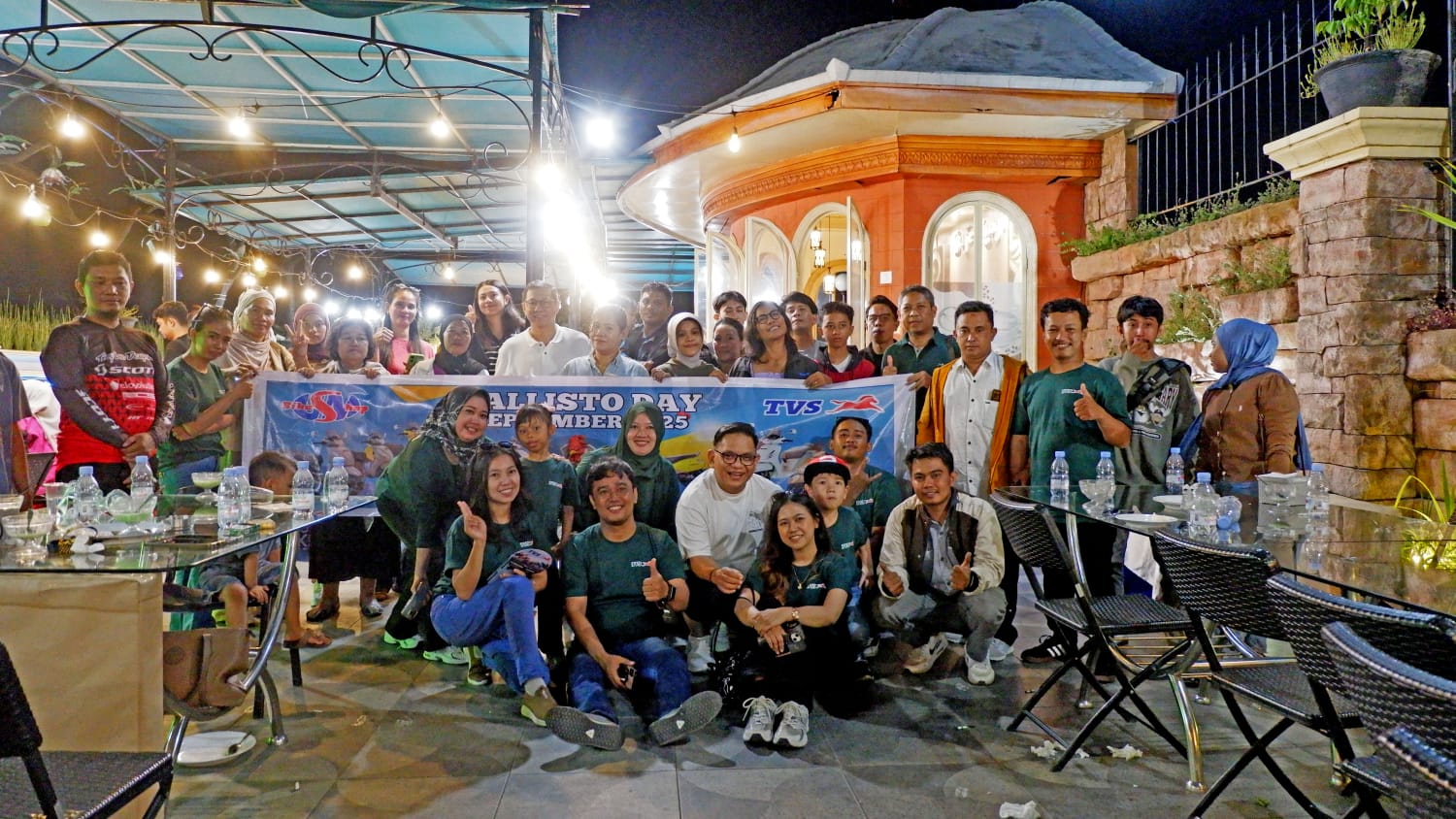 Puluhan Pengguna TVS Callisto Meriahkan 'Sunset Ride' Bareng T.COM Makassar