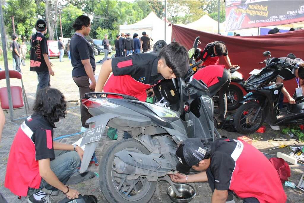 Kolaborasi LBMM ITS dan Pertamina Sediakan Layanan Servis Gratis bagi Warga Surabaya