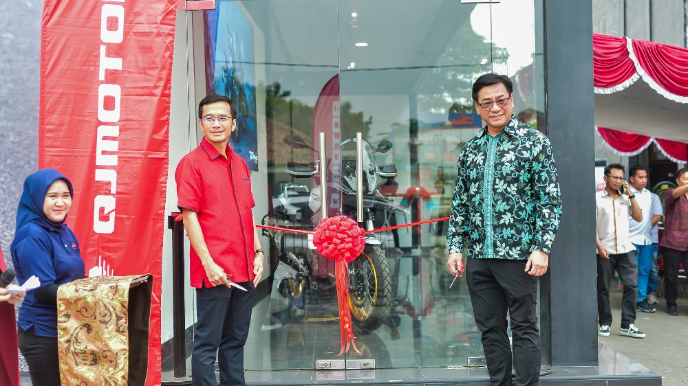 QJMOTOR Perkuat Jaringan dengan Peresmian Dealer Baru di Bekasi, Tawarkan Promo dan Layanan Komprehensif