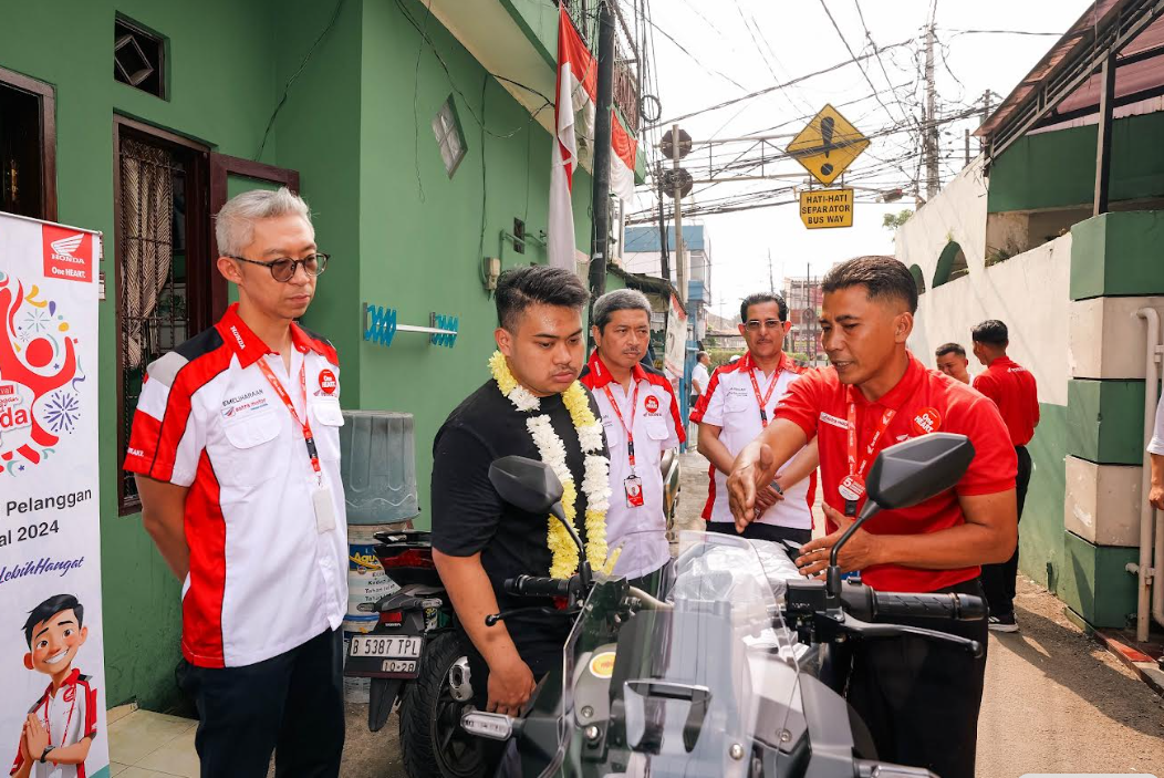 Hari Pelanggan Nasional, Konsumen Motor Honda Dapat Banyak Kejutan