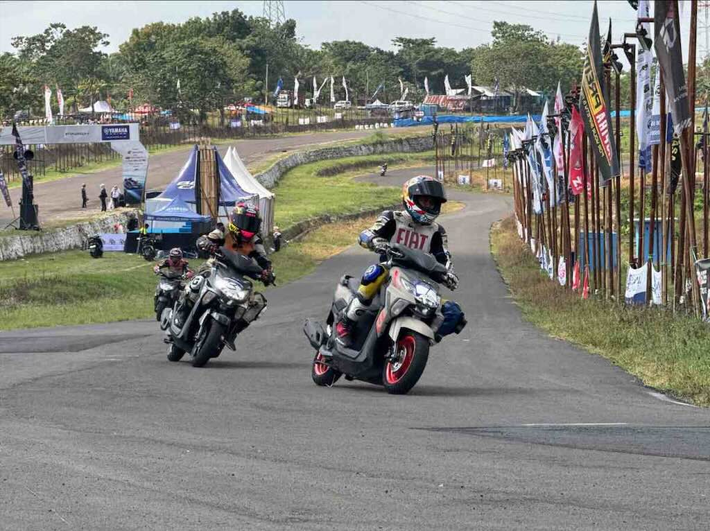 Yamaha GEAR ULTIMA Berhasil Buktikan Ketangguhan Mesin Hybrid Selama Satu Jam Nonstop di Seri Perdana YCR 2026