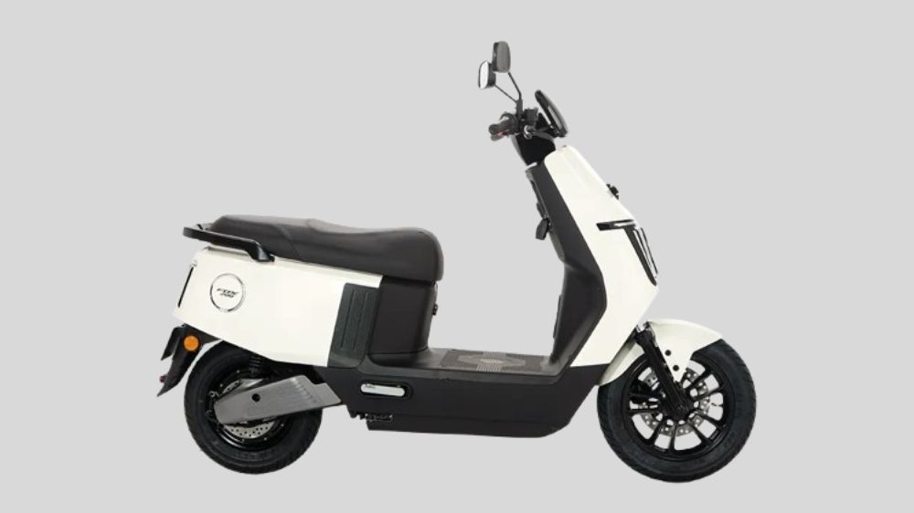 Polytron FOX 200 Sabet Special Exhibit IMOS 2025, Motor dengan Konsep Menarik
