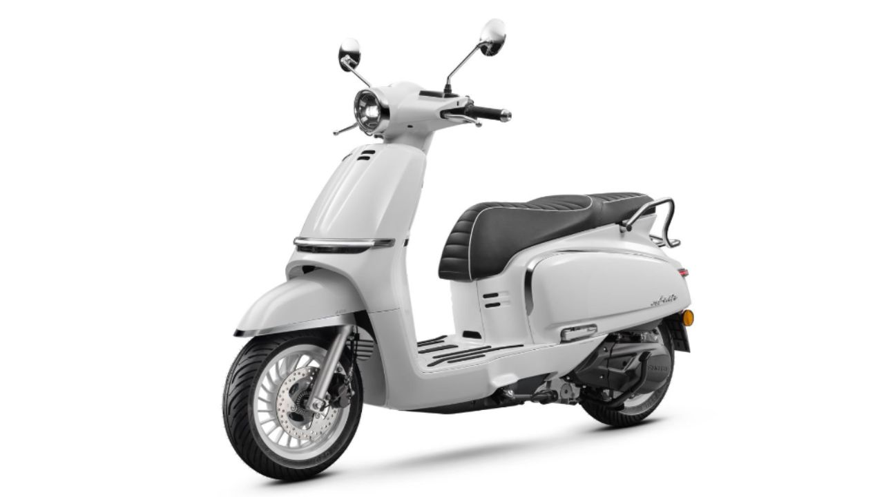 Melirik CFMoto 150 Aura, Kombinasi Gaya Klasik dan Teknologi Canggih