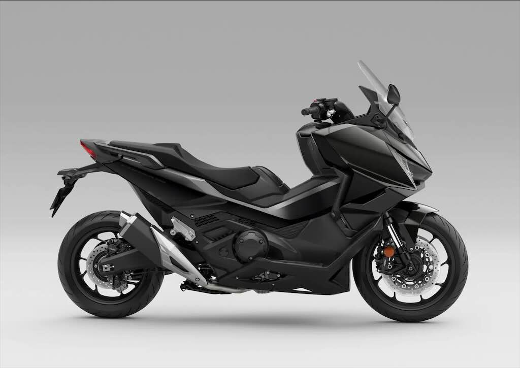 Honda Forza 750 2027 Tampil Lebih Segar dengan Warna Baru, Performa Tetap Sama