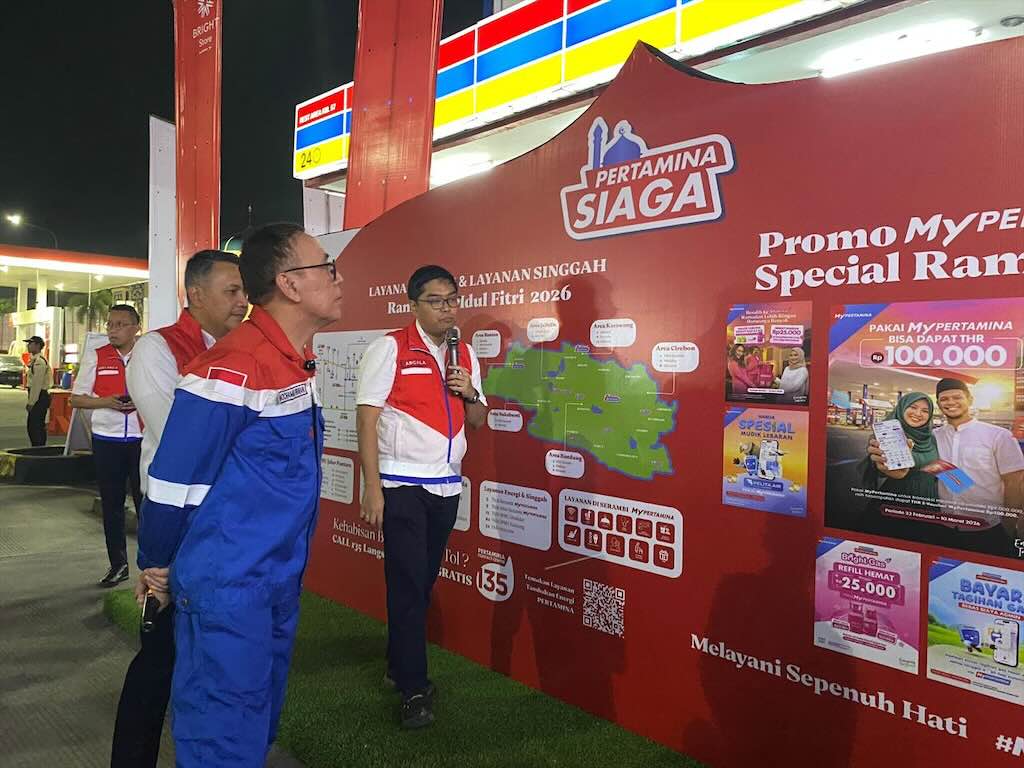 Pastikan Kesiapan BBM Bagi Pemudik, Komisaris Utama Pertamina Tinjau Langsung SPBU di Jalur Mudik 2026