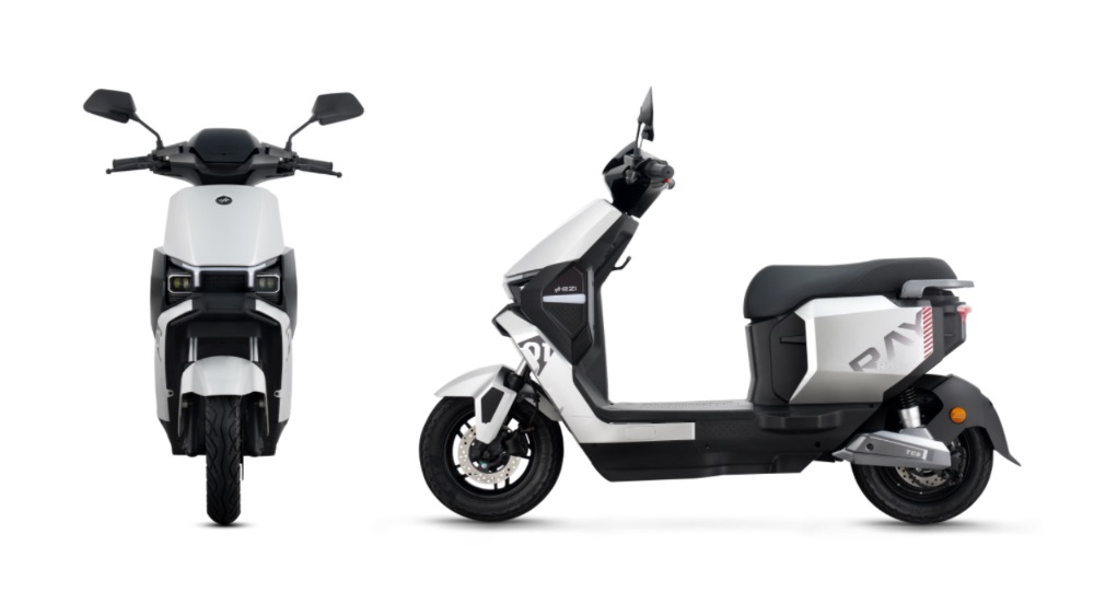 Harga Cuma Rp 9 Jutaan, Skuter Listrik EZI RAY 01 Sanggup Tempuh Jarak Hingga 120 Km!