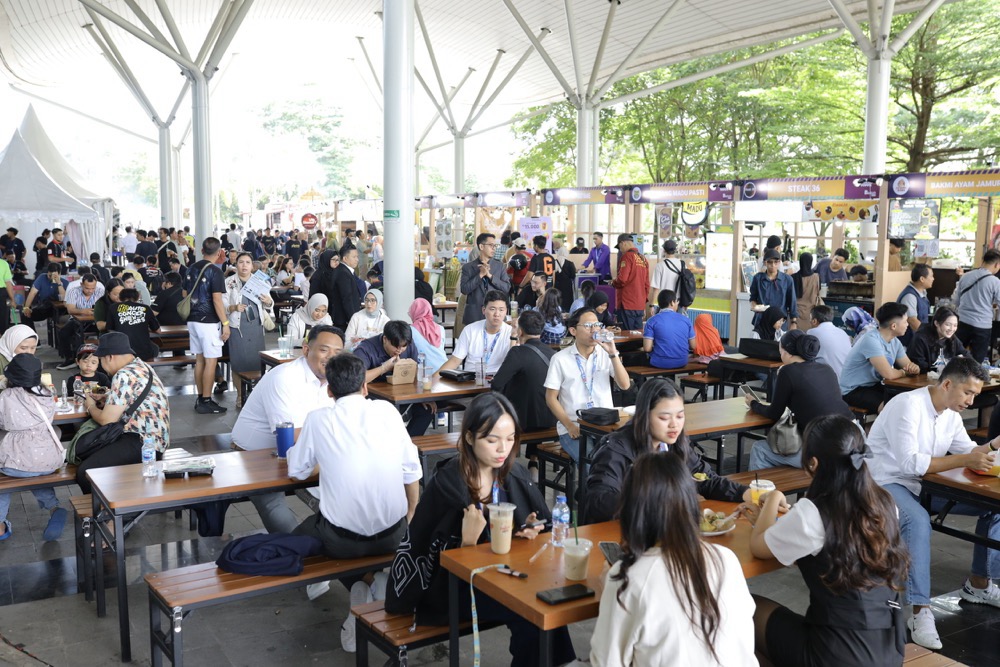 7 Alasan Kenapa Kamu Gak Bakal 'Hangry' di Permata Bank GJAW 2025: Surga Kuliner di Tengah Pameran Mobil!
