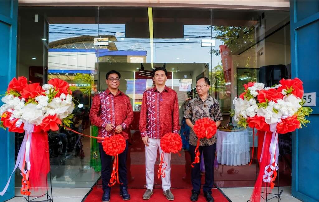 Ekspansi ke Jawa Barat, QJMOTOR Resmi Buka Main Dealer 3S Baru di Kota Bandung