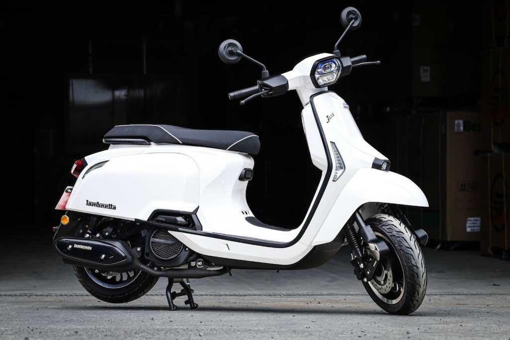 Lambretta J125 Bisa Jadi Pilihan Skuter Retro dengan Teknologi Masa Kini