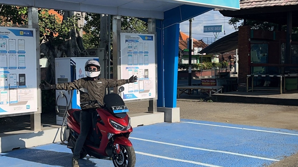 PLN dan Indosat Bersatu Dorong Ekosistem Kendaraan Listrik Nasional Lewat Digitalisasi SPKLU