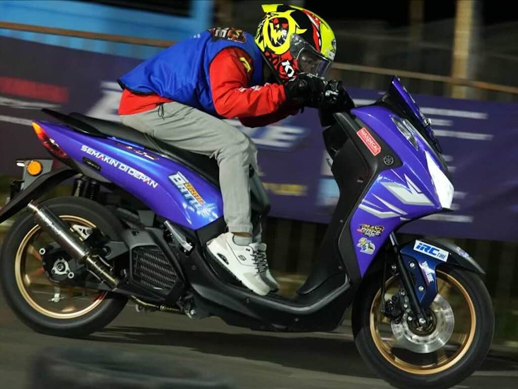 Ribuan Penonton Padati Yamaha Cup Race 2026 Sidrap, Night Race Kembali Meriahkan Sirkuit Puncak Mario