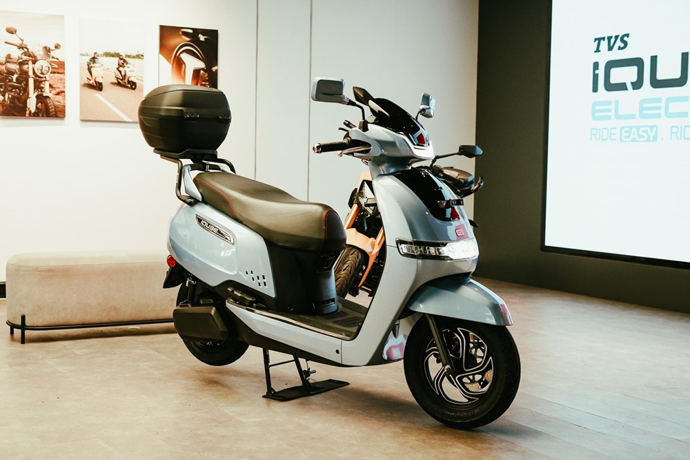 GIVI Luncurkan SRT Bracket Khusus TVS iQube yang Plug and Play