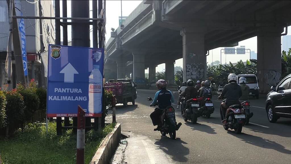 Antisipasi Lonjakan Pemudik, Satlantas Bekasi Kota Berlakukan Sistem Satu Arah di Jalur Arteri