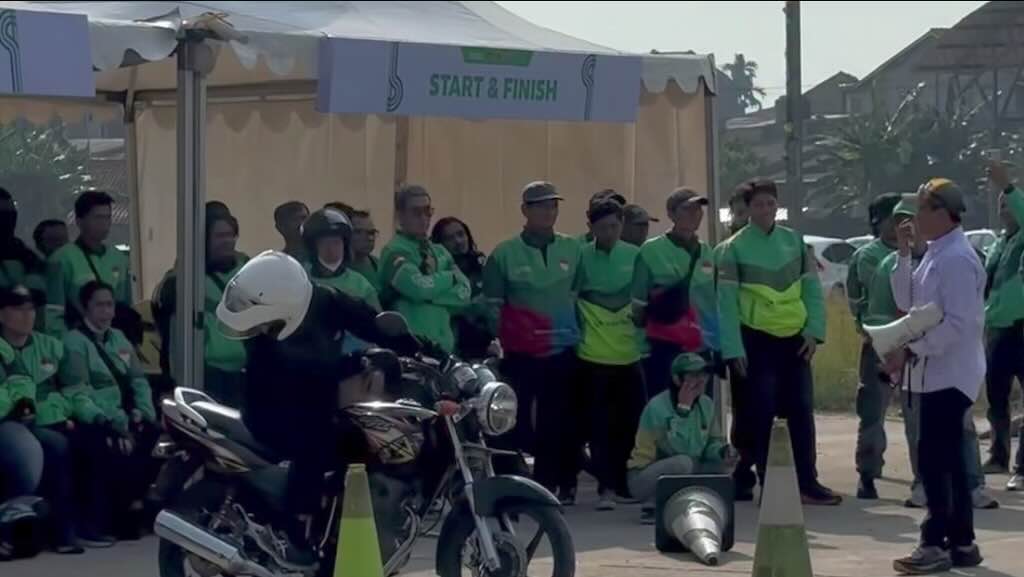 Kemenhub Perkuat Budaya Keselamatan Transportasi Digital, Ribuan Mitra Grab Ikuti Pelatihan Berkendara