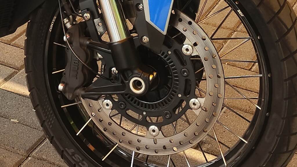 Kenali Perbedaan Rem Cakram dan Rem Tromol pada Sepeda Motor