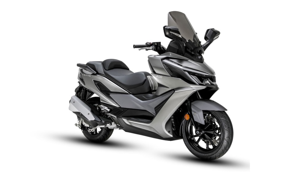 SYM Cruisym 400 Meluncur dengan Fitur Dashcam dan Teknologi Navigasi Canggih