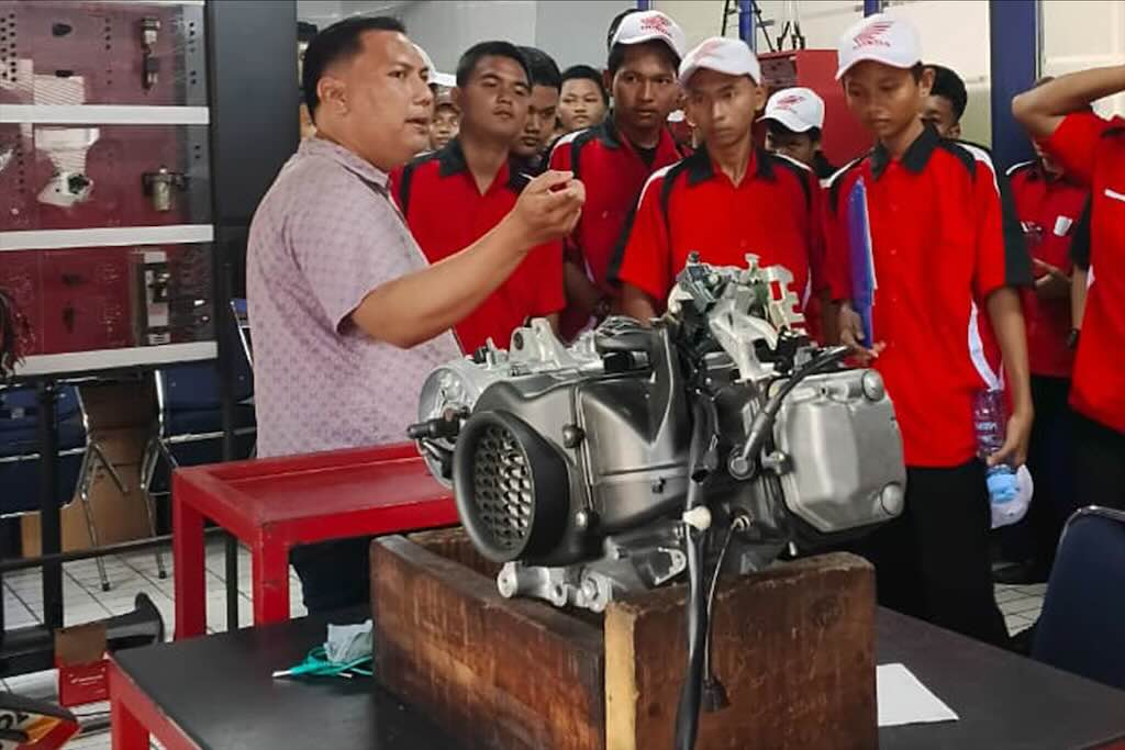Dukung Pendidikan Vokasi, WMS Edukasi Siswa SMK Lewat Kunjungan Industri di MDTC Jatake