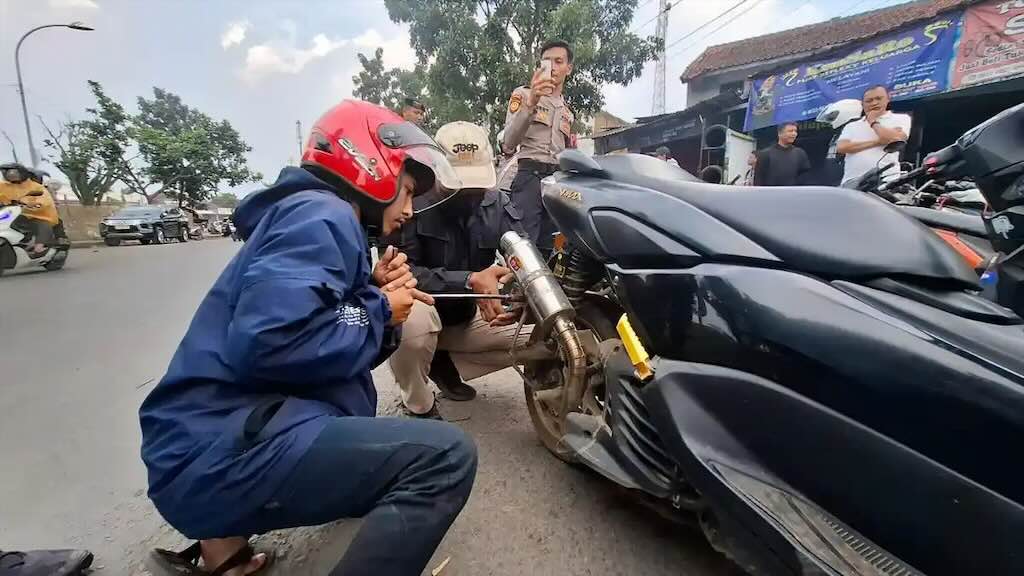 Gelar Razia Serentak Polresta Bandung Tindak Tegas Pengendara yang Gunakan Knalpot Brong