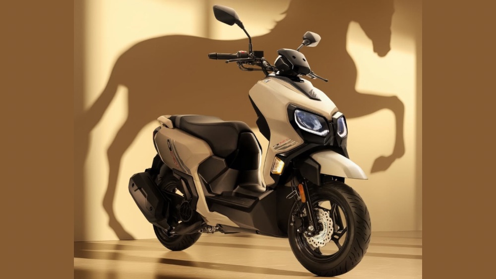 GPX DX1 Skuter Matik 125cc Bergaya Urban Street Penantang Vario 125 Street