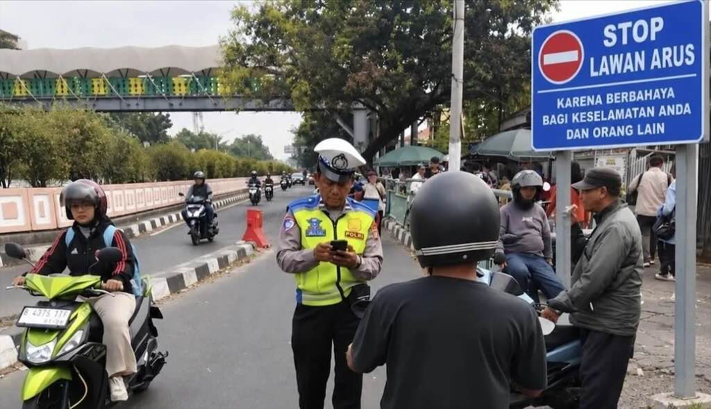 Polda Metro Jaya Perketat Penindakan Lawan Arus, Pelat Nomor Ditutup Juga Ditindak