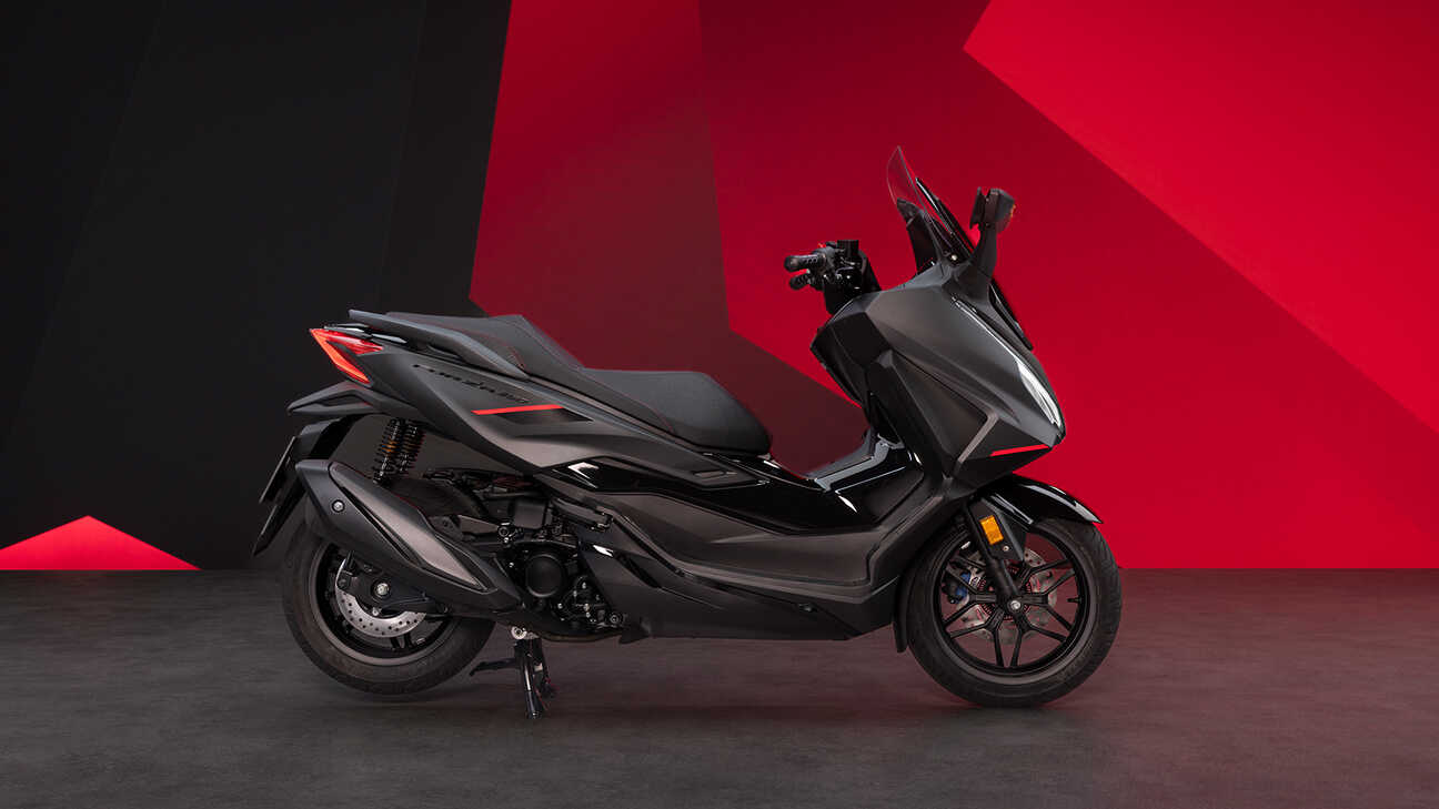 Honda Forza 125 dan Forza 350 Dapatkan Warna Edisi Khusus untuk Model Tahun 2026 di Eropa