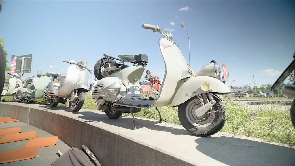 Vespa VM2 1954 dengan Cat Orisinal yang Tetap Abadi di Tangan Kolektor Munich