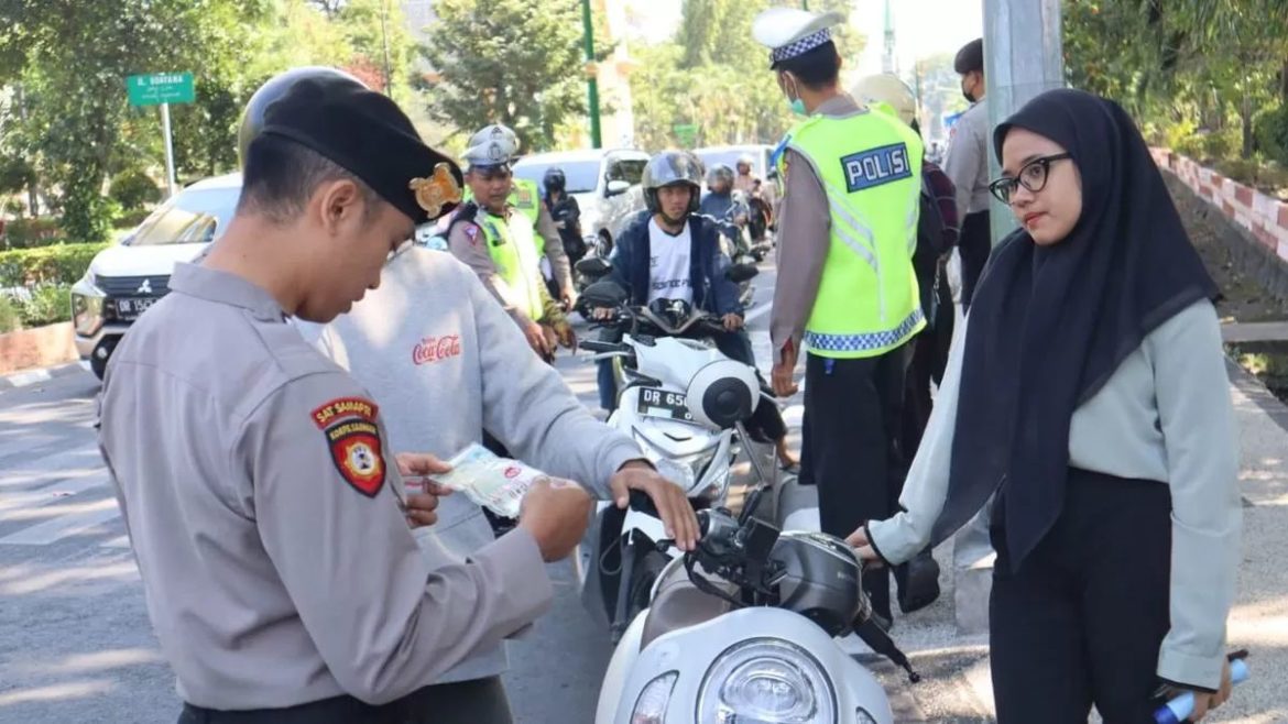 Awas! Kebiasaan Lawan Arah dan Gak Pake Helm Diincar Habis di Operasi Zebra 2025
