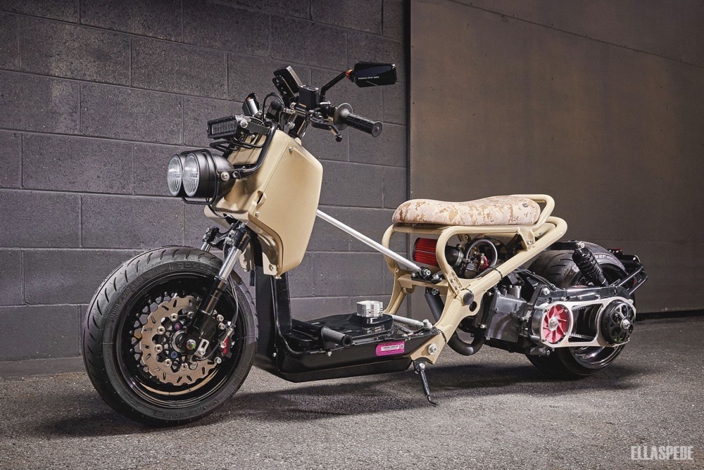 Modifikasi Honda Ruckus Bergaya Lowrider dengan Ban Belakang Super Lebar