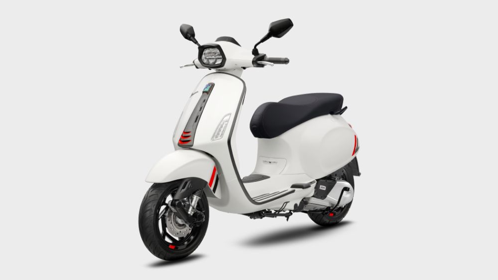 Vespa Sprint S 150 i-get ABS: Mengungkap Spesifikasi dan Harga Skuter Mewah di Balik Kasus Korupsi Wamenaker Immanuel Ebenezer