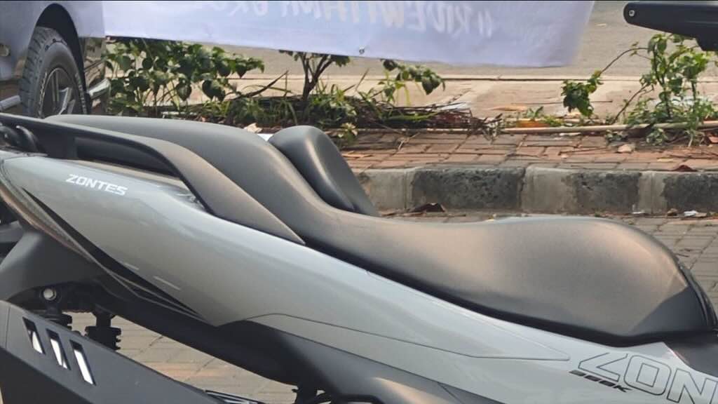 Tips Sederhana Merawat Jok Motor agar Tidak Cepat Kusam dan Rusak