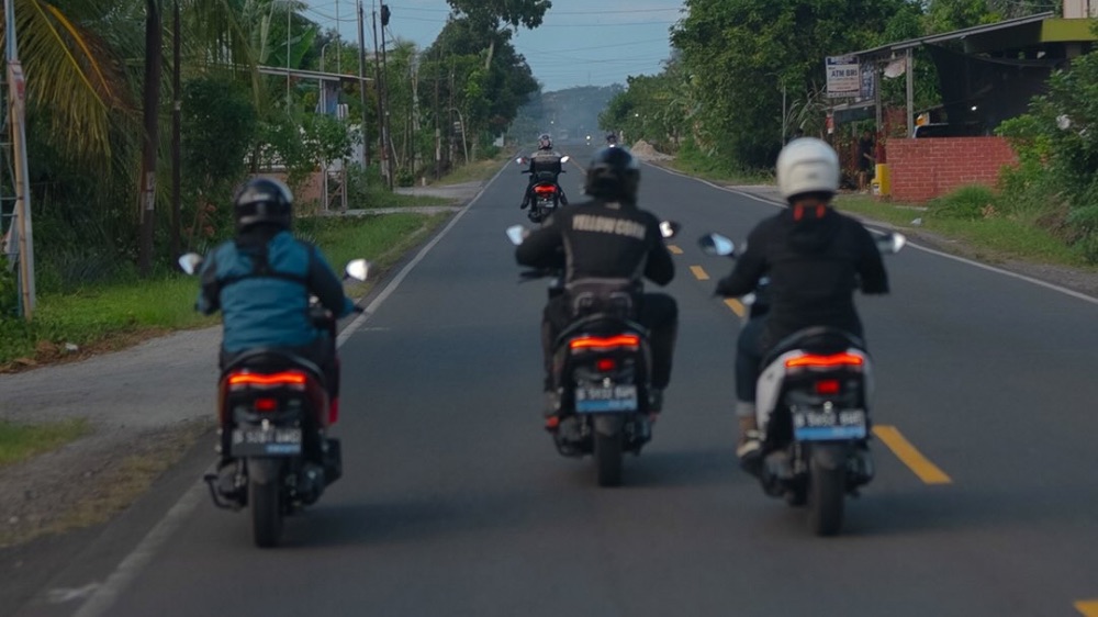 Intip Fitur Unggulan Polytron FOX-350 Pendukung Touring Sejauh 350 KM Tanpa Lelah