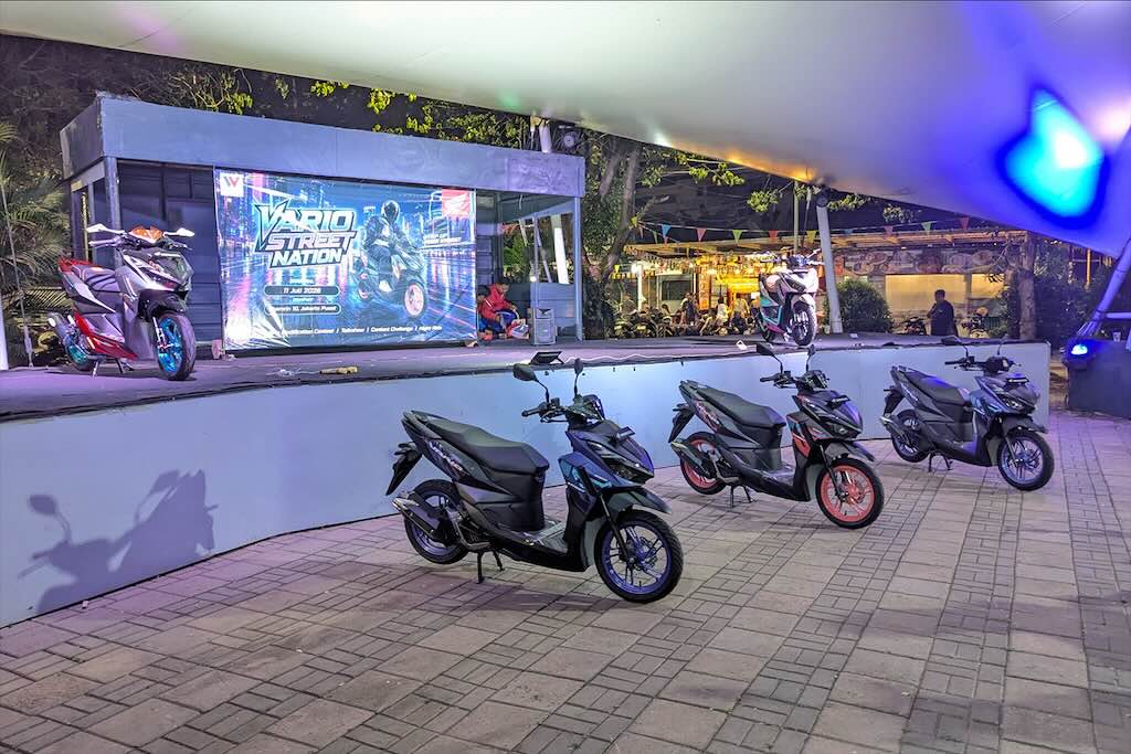 Serunya Night Ride Honda Vario Street Nation, 150 Bikers Sambut Vario Street 125