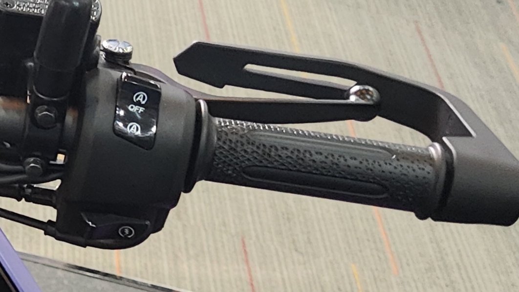 Kenapa Handgrip Motor Bisa Longgar? Ini Penyebab dan Cara Mengatasinya