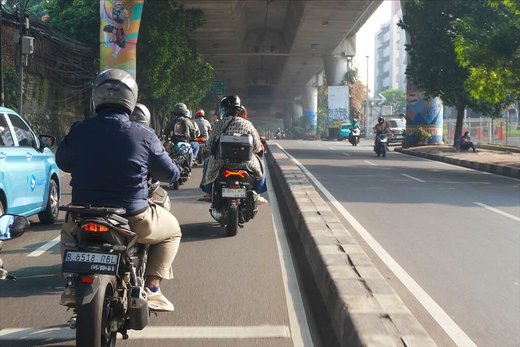 Terjebak Macet? Ini 5 Tips #Cari_Aman Berkendara Motor dari Wahana Honda