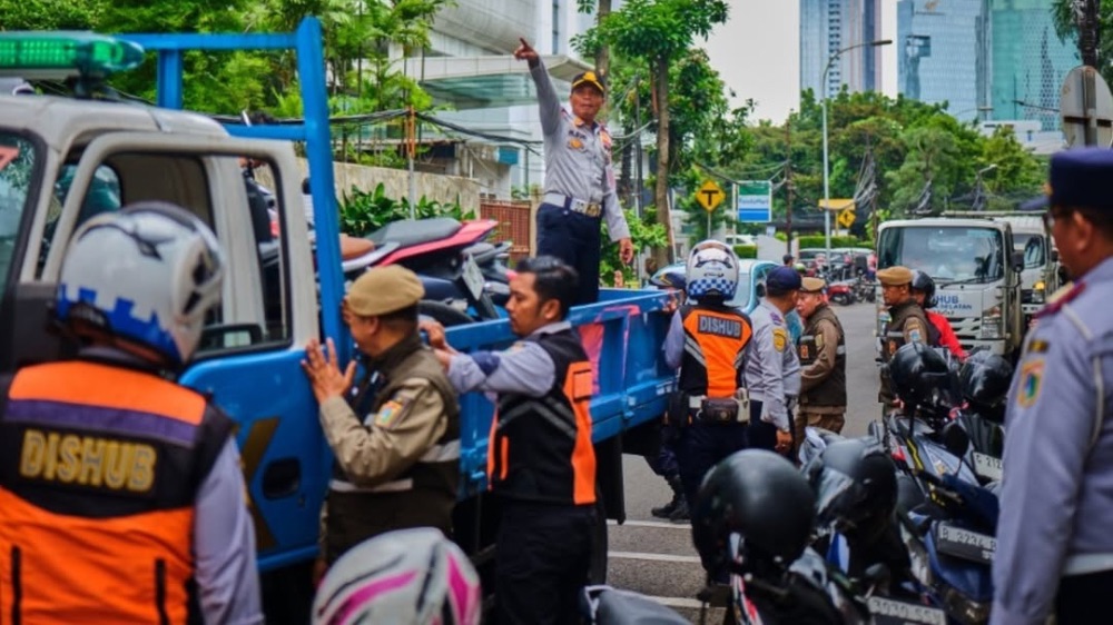 Jangan Parkir Sembarangan! Sudinhub Jaksel Tindak Tegas Parkir Liar di Setiabudi