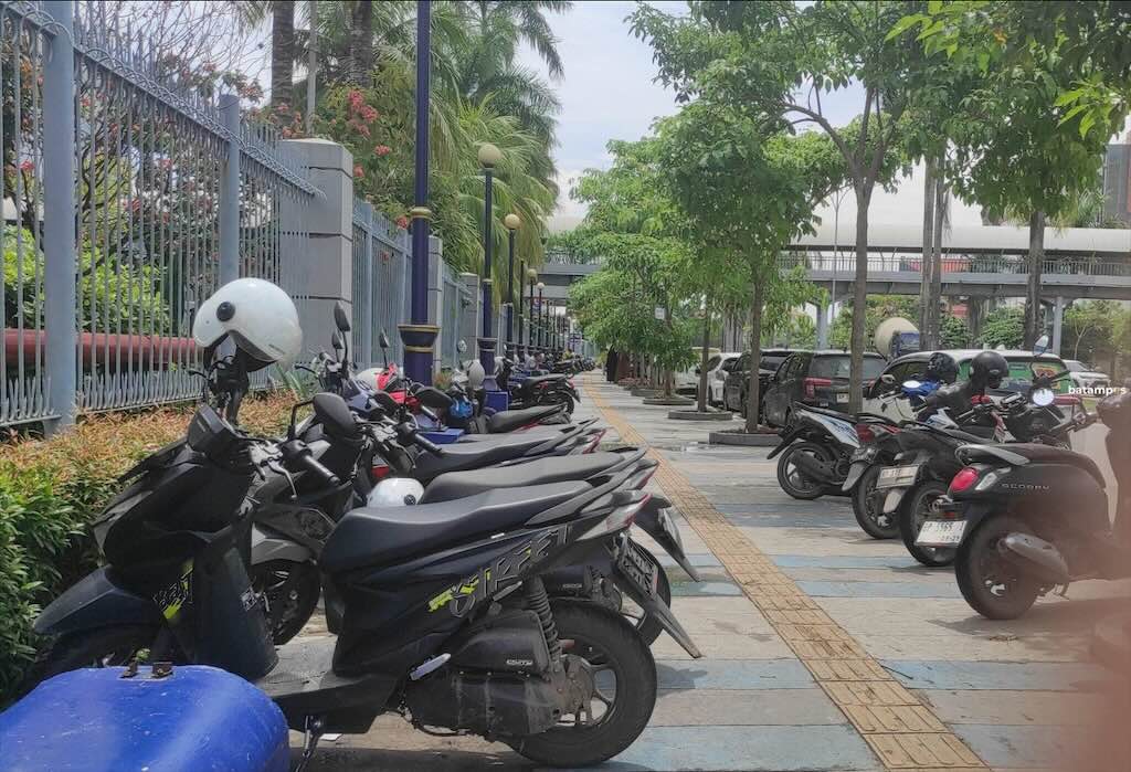 Parkir Motor Sembarangan di Trotoar, Siap-Siap Motor Bisa Kena Tilang dan Diangkut