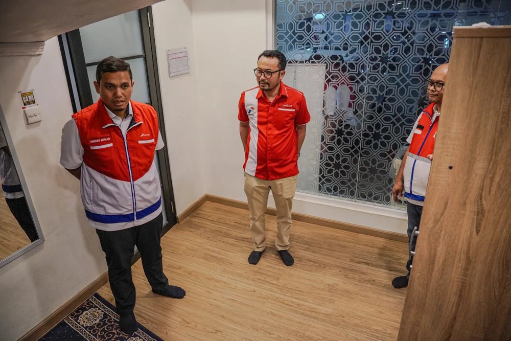 Pantau SPBU, Dirut Pertamina Patra Niaga Cek Langsung Toilet dan Musala Demi Kepuasan Pelanggan