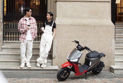 Honda S09R 2025, Skuter Listrik Stylish yang Praktis untuk Perjalanan Harian