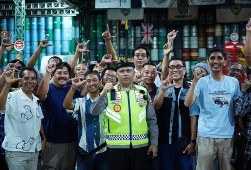 Jelang Operasi Ketupat 2026, Kakorlantas Polri Berikan Arahan Khusus kepada Komunitas Otomotif di Denpasar