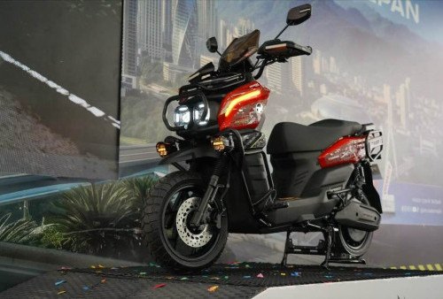 Indomobil eMotor Tyranno X Resmi Mengaspal, Skuter Listrik Bergaya Adventure dengan Jarak Tempuh 160 Km