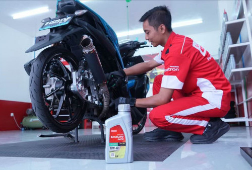 Mau Ganti Oli Motor? Pertamina Lubricants Tebar Promo Cashback