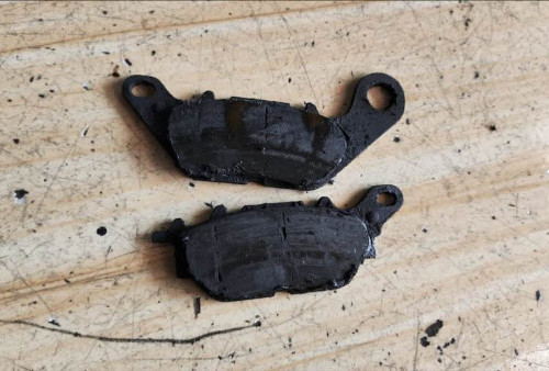 Oli Shockbreaker Motor Bocor Bisa Bikin Rem Kurang Pakem, Ini Penyebabnya