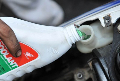 Ganti Air Radiator Motor Secara Berkala, Ini Waktu dan Cara Merawatnya