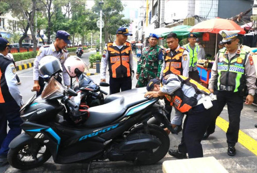 Cegah Kemacetan, 107 Motor Parkir Sembarangan di Glodok Ditindak