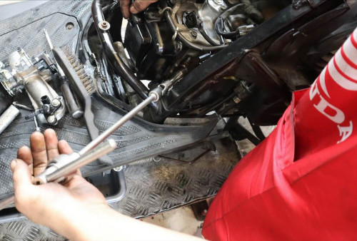Motor Kurang Tenaga dan Tidak Responsif? Begini Pentingnya Perawatan Busi Agar Mesin Tetap Prima