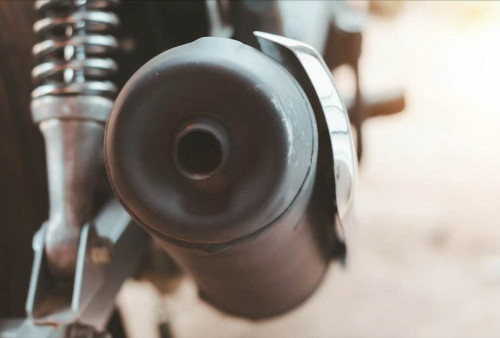 Knalpot Motor Nembak Saat Lepas Gas? Ini Penyebab dan Solusi Mengatasinya